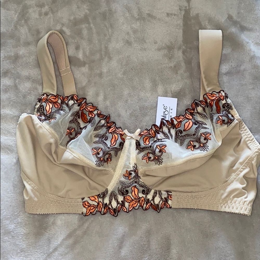 New 38DDD Bra